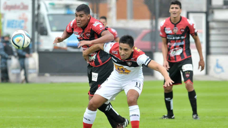 El Patrón no pudo alcanzar a Santamarina en la cima.