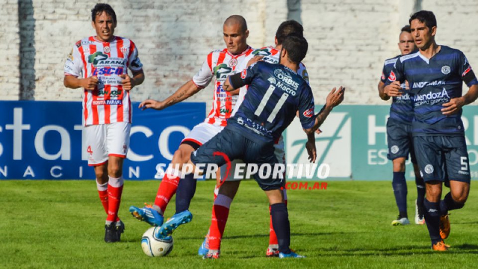 El Gato remontó un complicado encuentro.