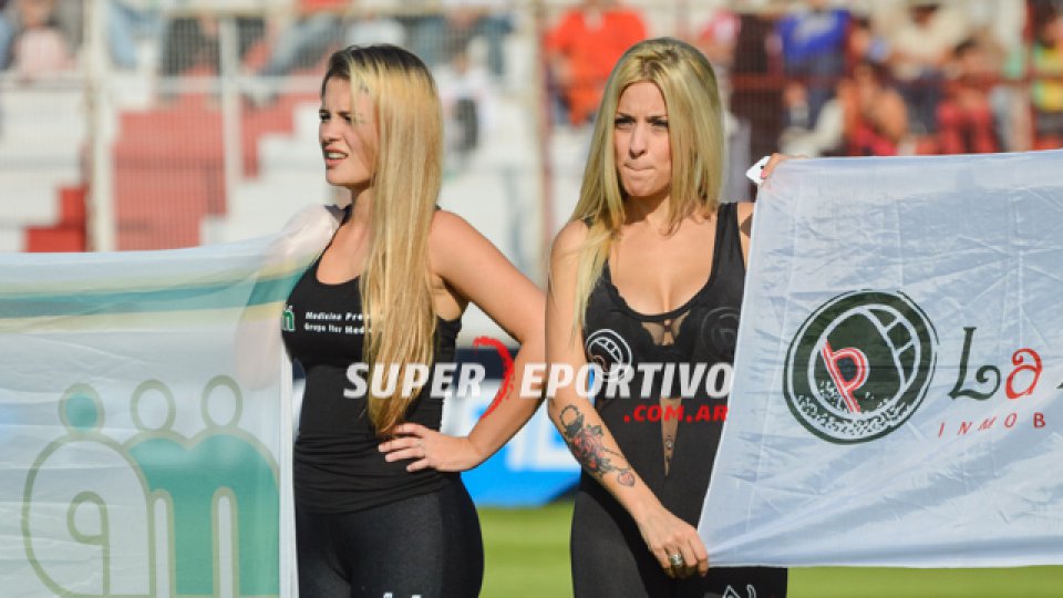 El público acompañó al Rojiblanco en la tarde del domingo.