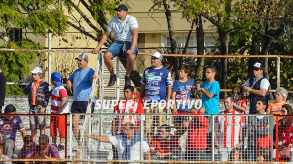 El público acompañó al Rojiblanco en la tarde del domingo.