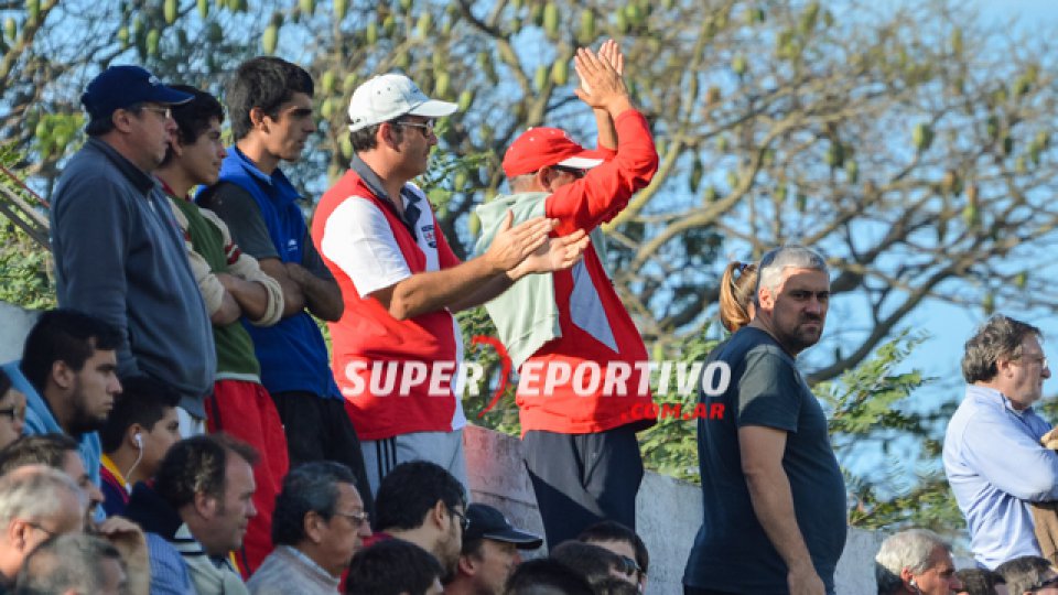 El público acompañó al Rojiblanco en la tarde del domingo.