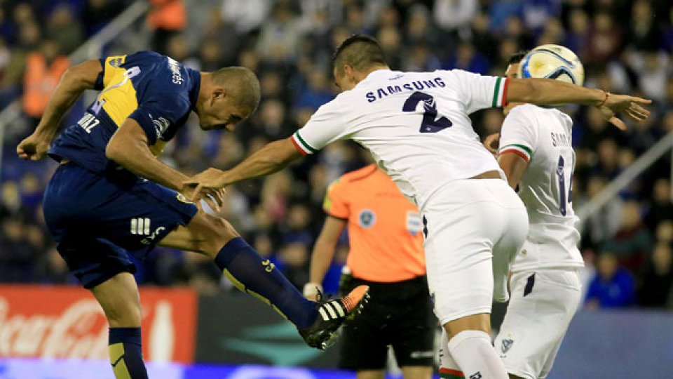 Vélez le dio un duro golpe a Boca.