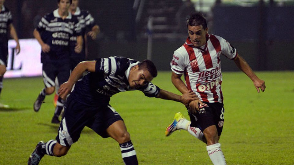 Unión cayó este viernes 5 a 2 ante Gimnasia.