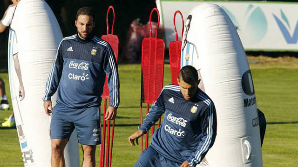 El Kun Agüero, en la práctica de la Selección Argentina.