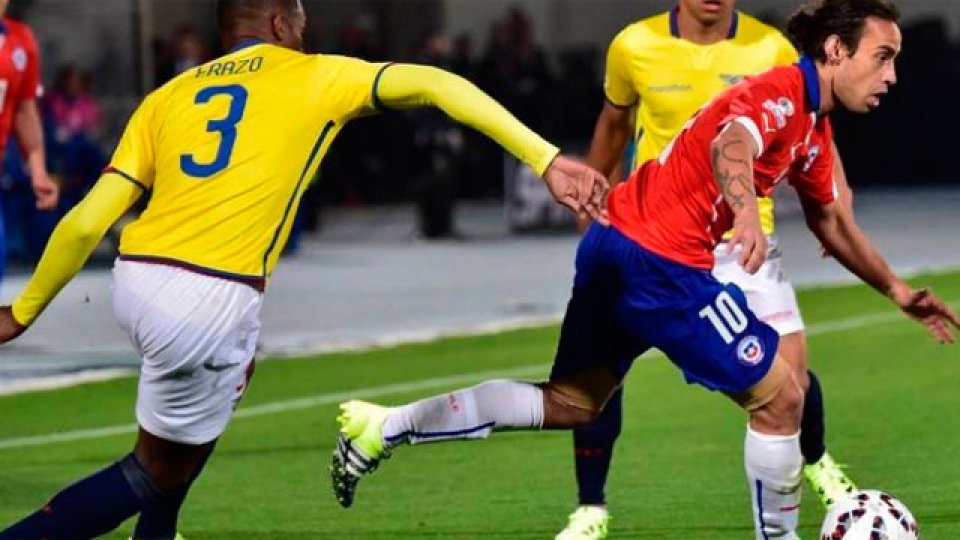 Chile tuvo un auspicioso debut ante Ecuador.