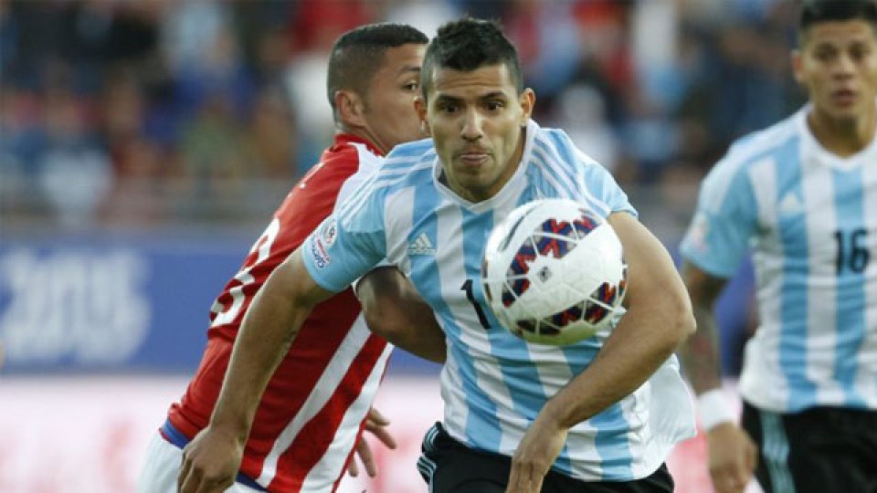El Kun Agüero marcó el primero para el elenco del Tata.