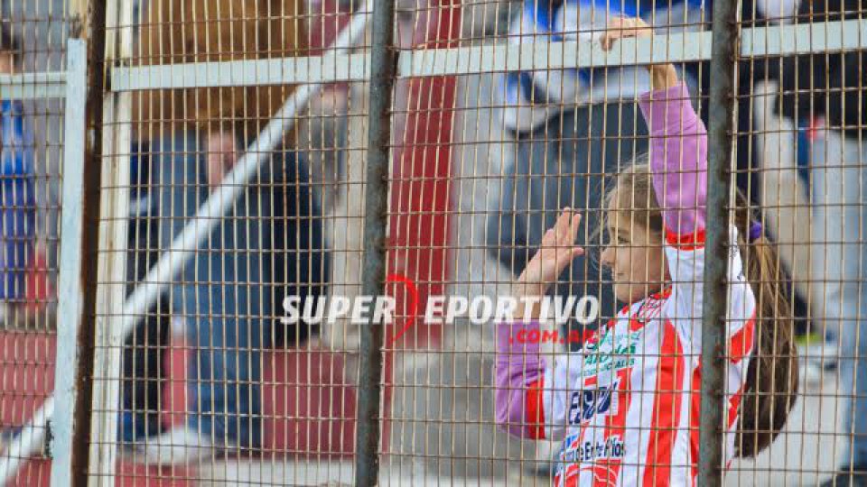 Las imágenes del clásico provincial en el estadio Pedro Mutio.