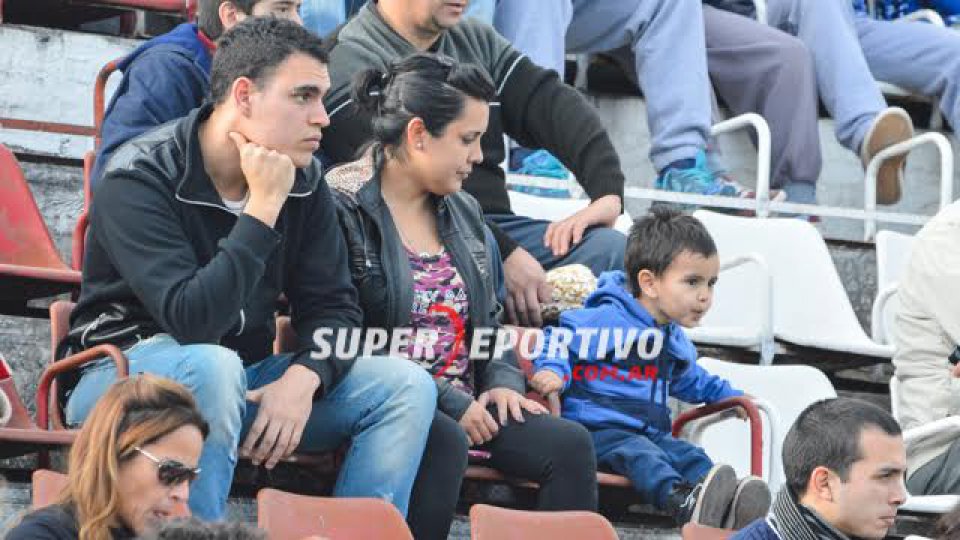 Las imágenes del clásico provincial en el estadio Pedro Mutio.