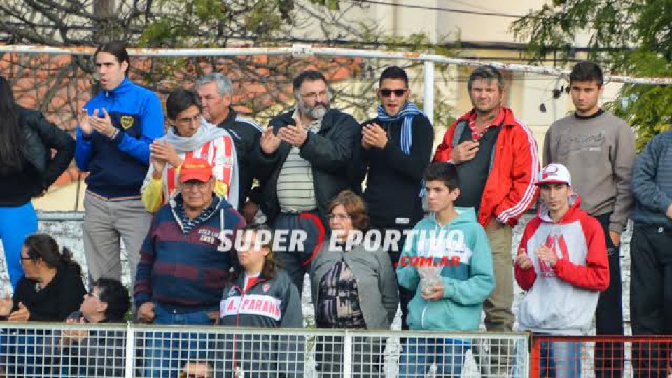 Las imágenes del clásico provincial en el estadio Pedro Mutio.