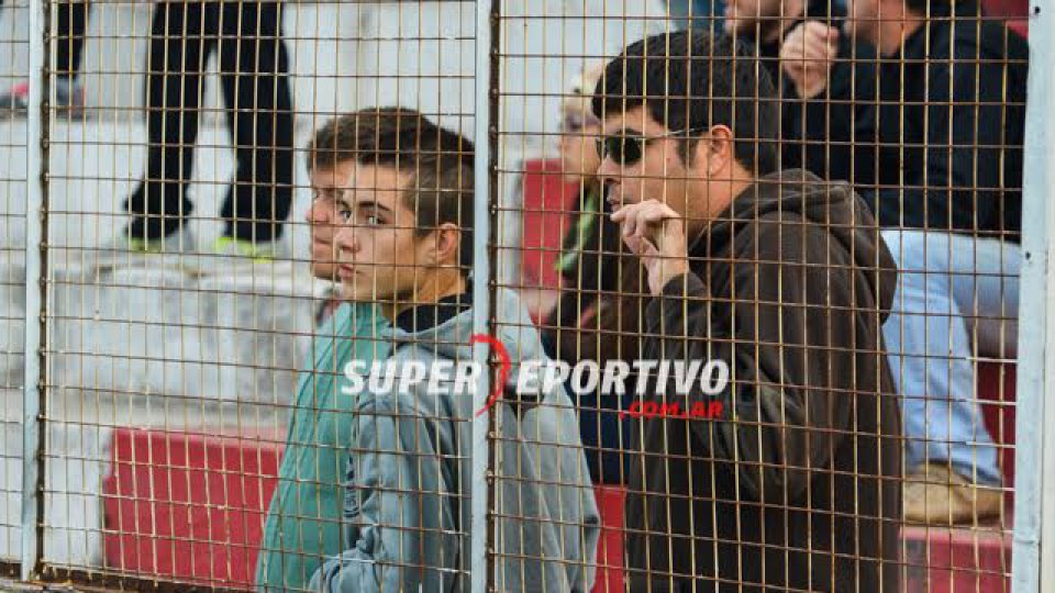 Las imágenes del clásico provincial en el estadio Pedro Mutio.