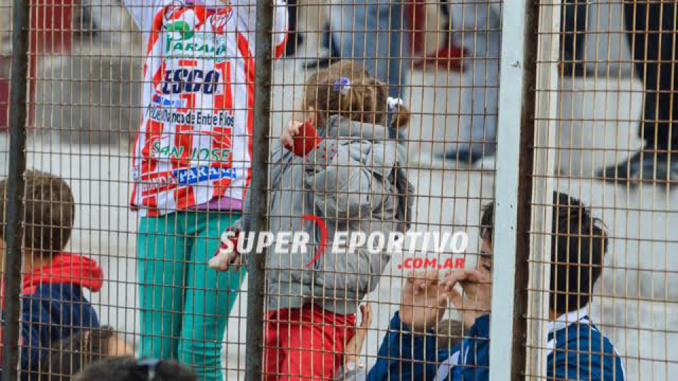 Las imágenes del clásico provincial en el estadio Pedro Mutio.