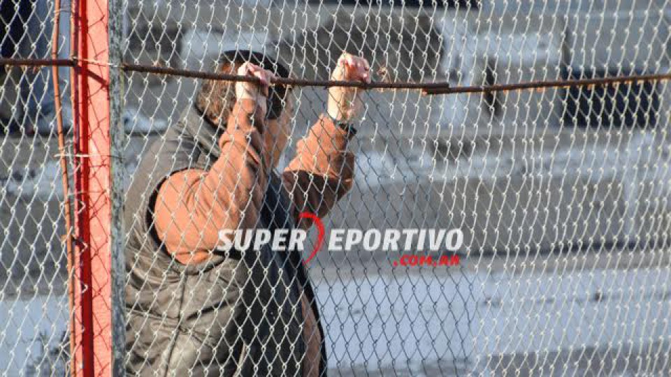 Las imágenes del clásico provincial en el estadio Pedro Mutio.