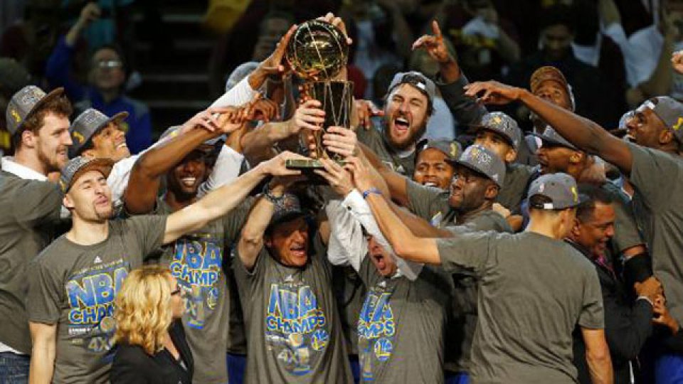 Golden State culminó su temporada soñada con el título.