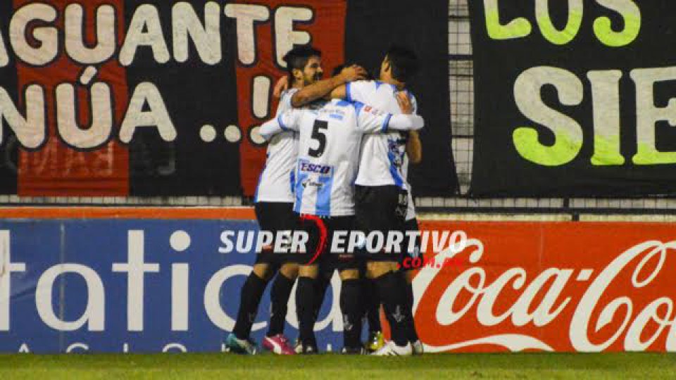 Juventud Unida se llevó los tres puntos del Grella.