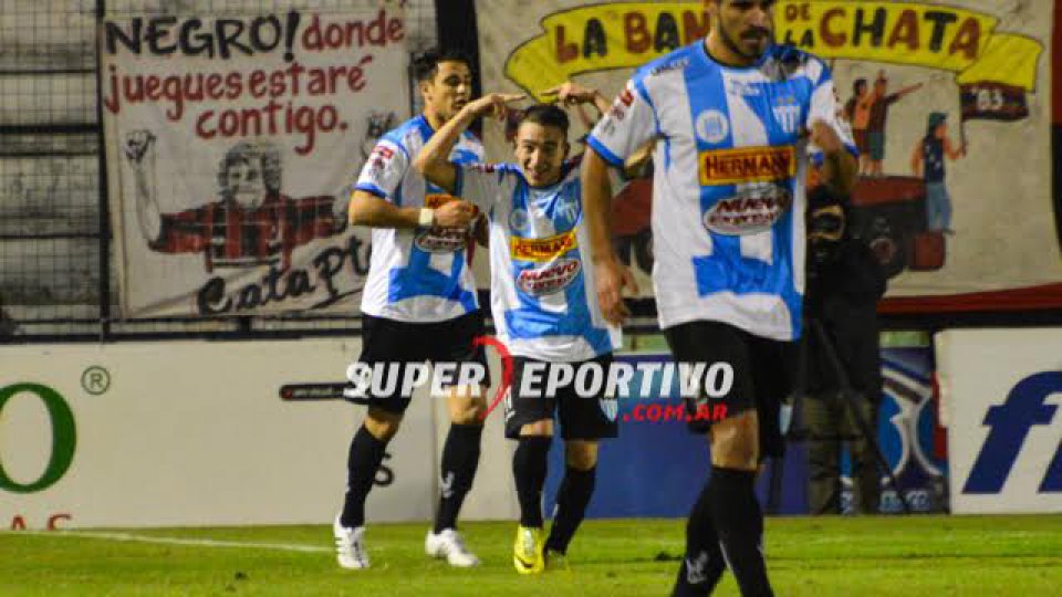 Juventud Unida se llevó los tres puntos del Grella.