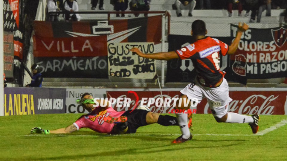 Juventud Unida se llevó los tres puntos del Grella.