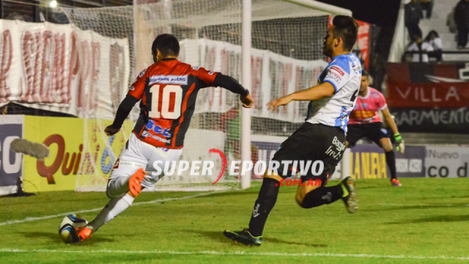 Juventud Unida se llevó los tres puntos del Grella.