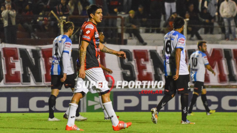 Juventud Unida se llevó los tres puntos del Grella.