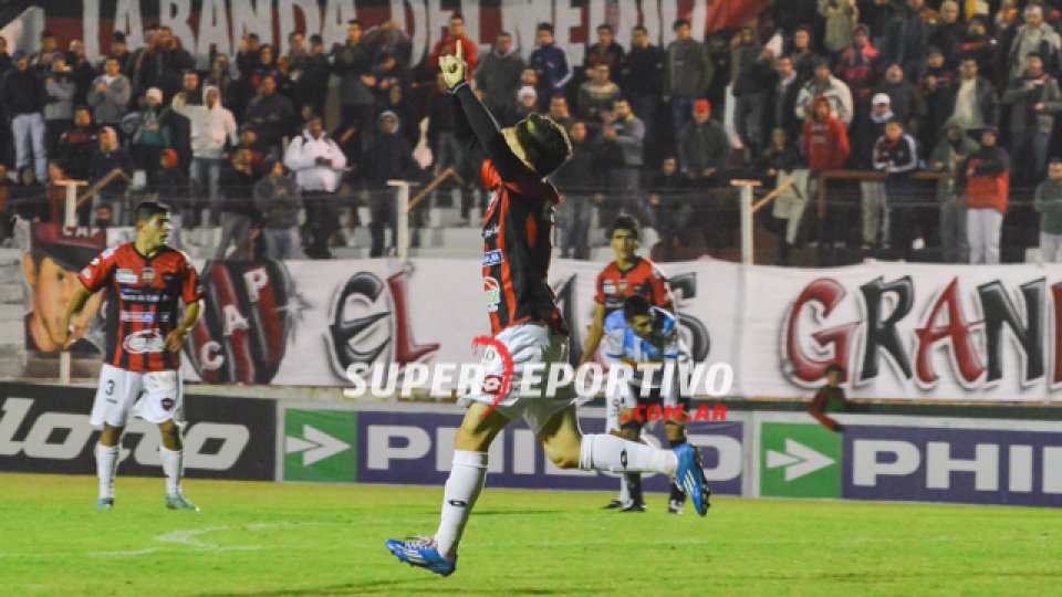 Juventud Unida se llevó los tres puntos del Grella.