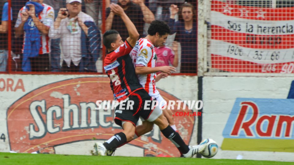 Patronato y Atlético Paraná, en el choque más esperado.