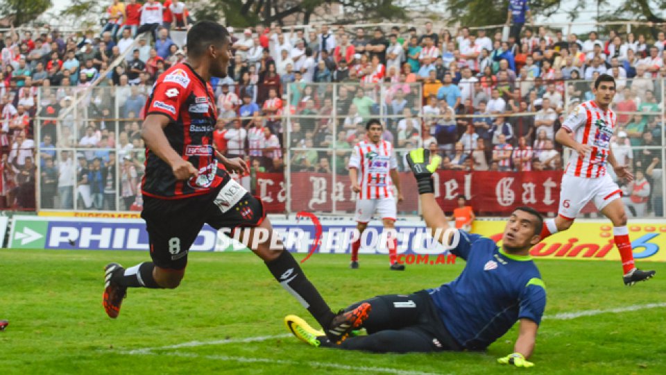 El Patrón se llevó una merecida victoria ante el Gato en el Pedro Mutio.