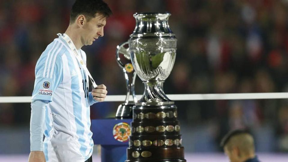 Messi y otra Copa mirada desde lejos.