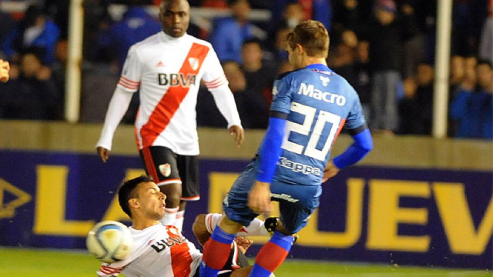 River suma 30 puntos en el torneo y quedó a dos del Ciclón.