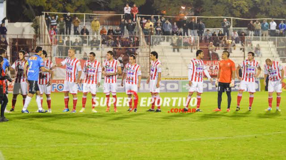 All Boys se llevó una victoria ante el Decano en el Mutio.