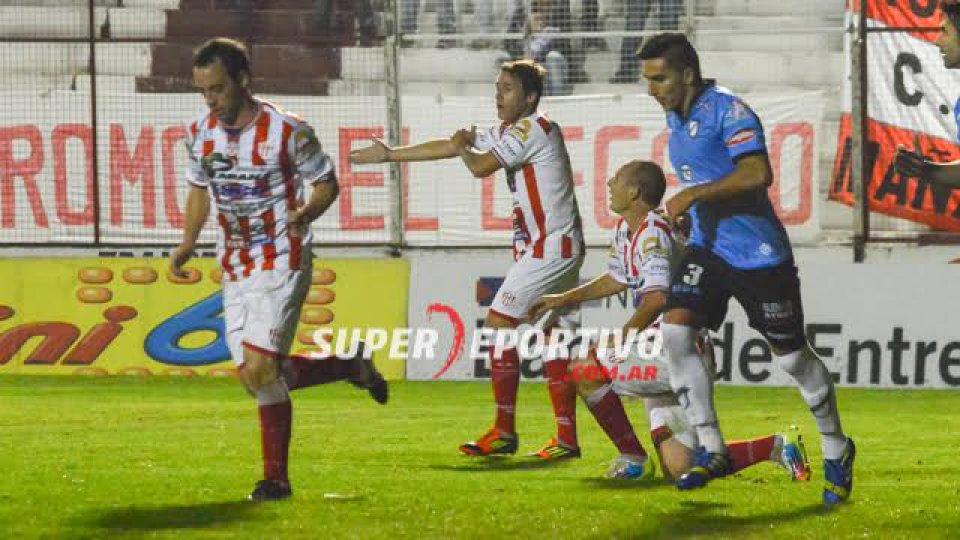 All Boys se llevó una victoria ante el Decano en el Mutio.