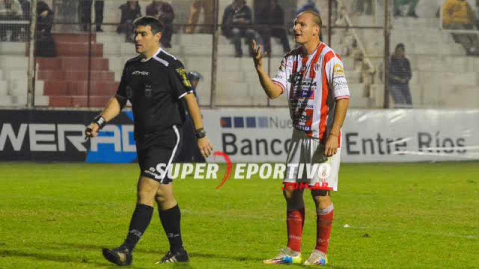 All Boys se llevó una victoria ante el Decano en el Mutio.