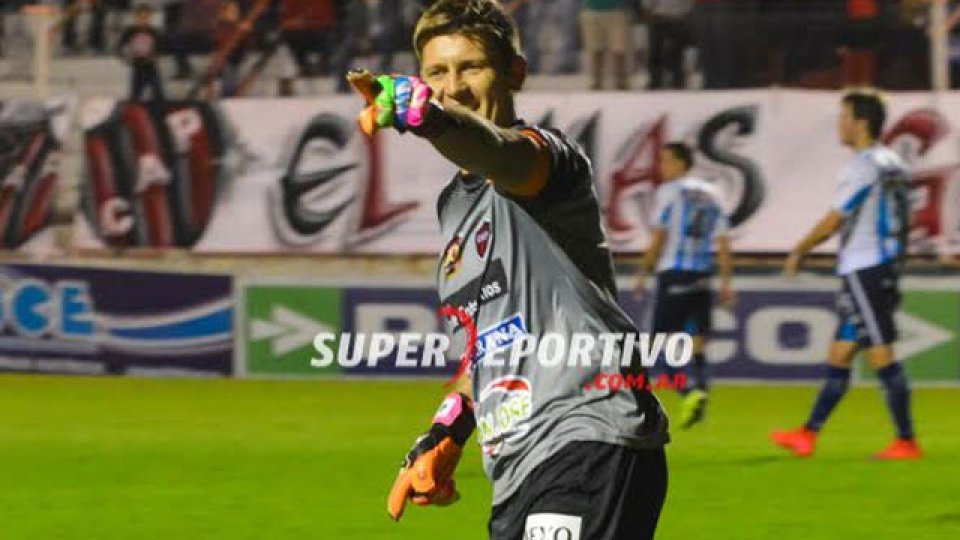 Bértoli marcó el primer gol de penal.