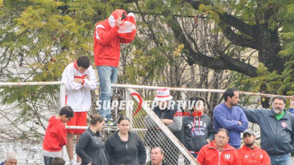 Las postales de la derrota del Decano ante Douglas Haig.