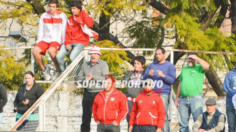 Las postales de la derrota del Decano ante Douglas Haig.
