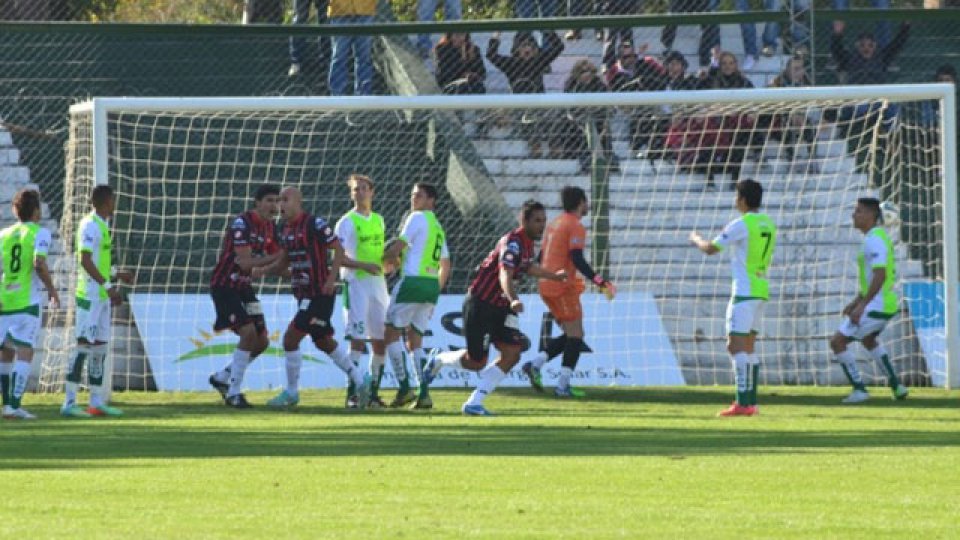 Andrade marcó el gol Santo. (Foto: El Diario de la República - San Luis)