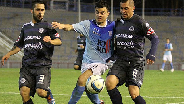 Unión e Independiente protagonizaron un duelo sin emociones en Mar del Plata.