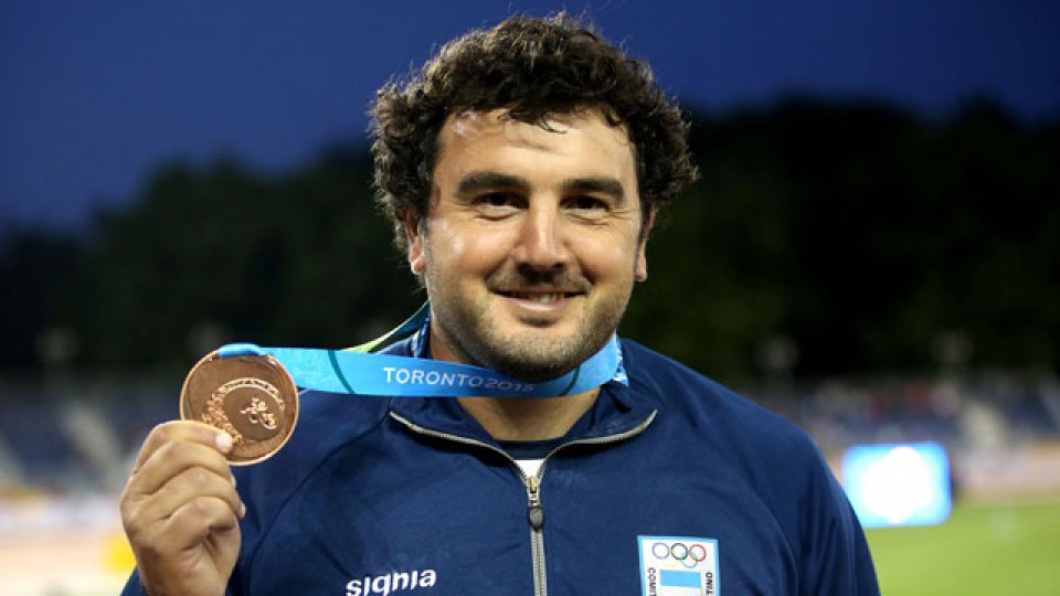 Lauro obtuvo la de bronce en lanzamiento de bala.