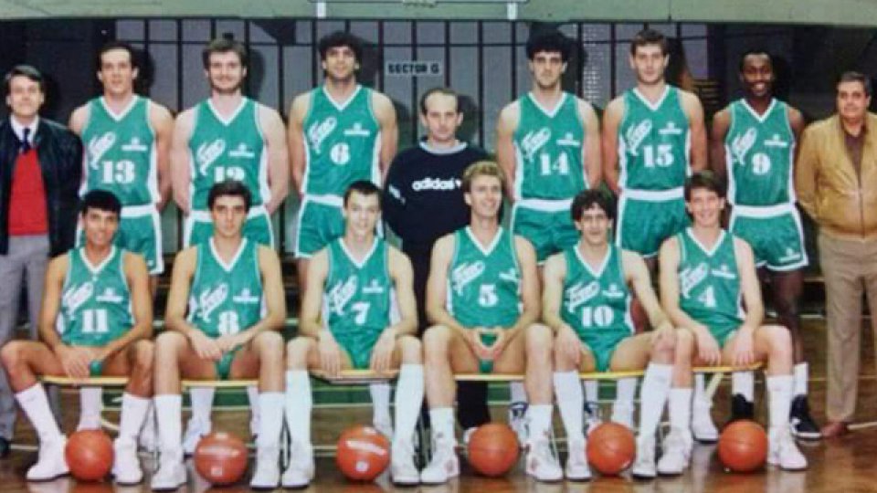 Ferro en años ochenta se ganó un lugar en la historia del deporte nacional. Ferro en años ochenta se ganó un lugar en la historia del deporte nacional.