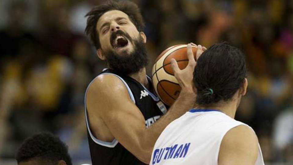 Argentina venci&oacute; a Dominicana pero se qued&oacute; sin semis.