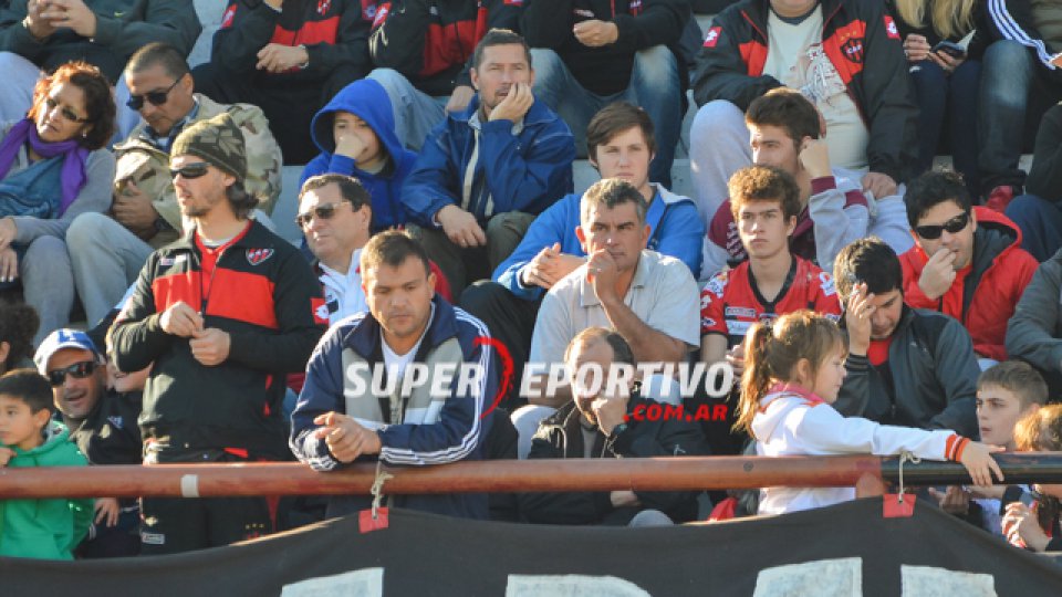 El equipo cumplió en la cancha y la gente acompañó desde las tribunas.