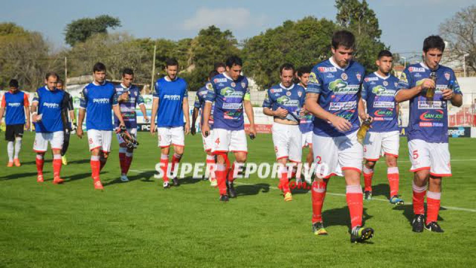 Atlético Paraná le ganó a Gimnasia de Jujuy.