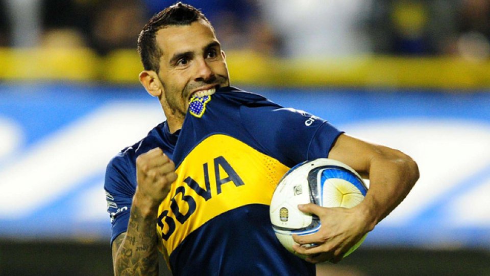 Tras once años, Carlitos volvió a convertir en la Bombonera.