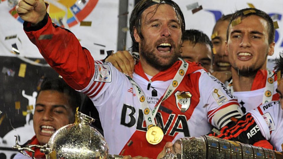 Cavenaghi anunció que se va campeón de River.