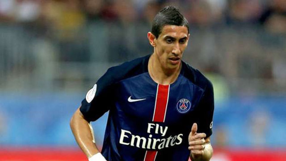 El club francés le dio la bienvenida al volante rosarino.