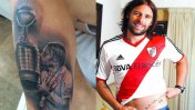 Cavenaghi cumplió su promesa y se tatuó con la Copa Libertadores
