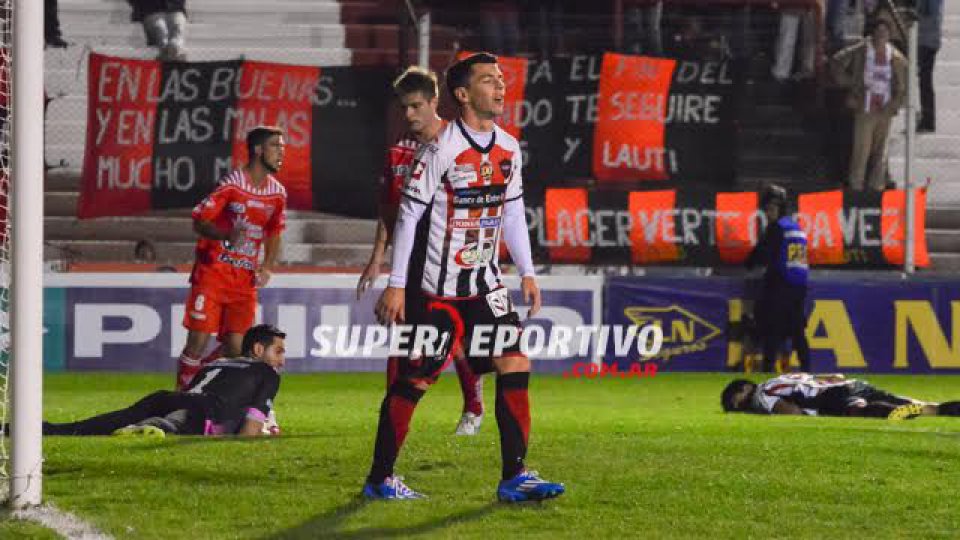 El Santo pero se quedó con triunfazo por 2-1.