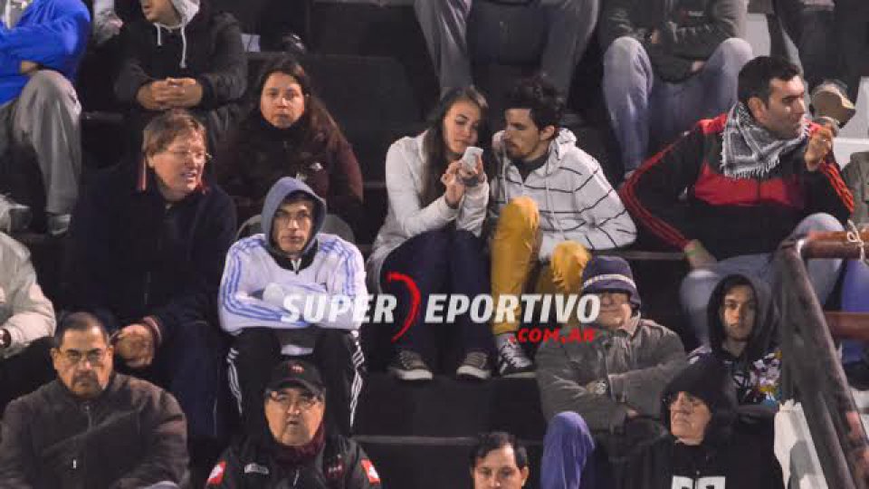La gente acompañó a Patronato en la victoria ante Los Andes.