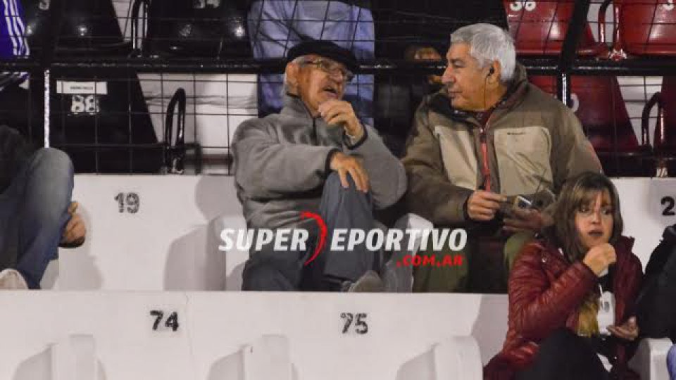 La gente acompañó a Patronato en la victoria ante Los Andes.