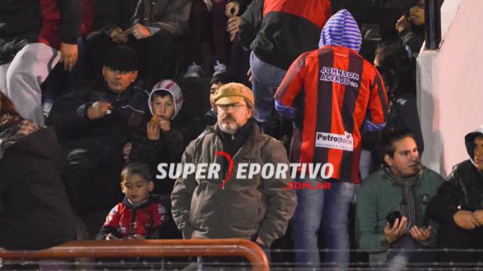 La gente acompañó a Patronato en la victoria ante Los Andes.