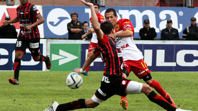 Patronato igualó sin goles en Corrientes ante Boca Unidos.