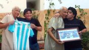 Maradona visitó en Túnez al árbitro que no vio 